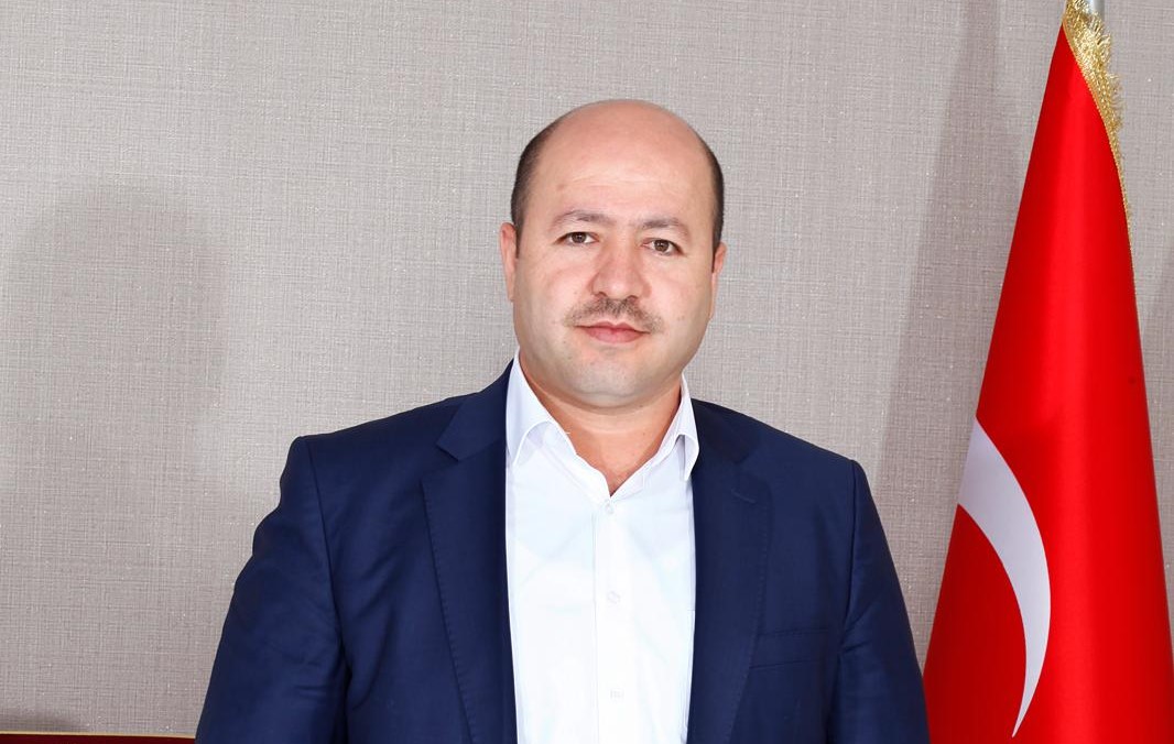 Ekmeğe Eğilen İnsan, İnsana Neden Eğilmiyor?